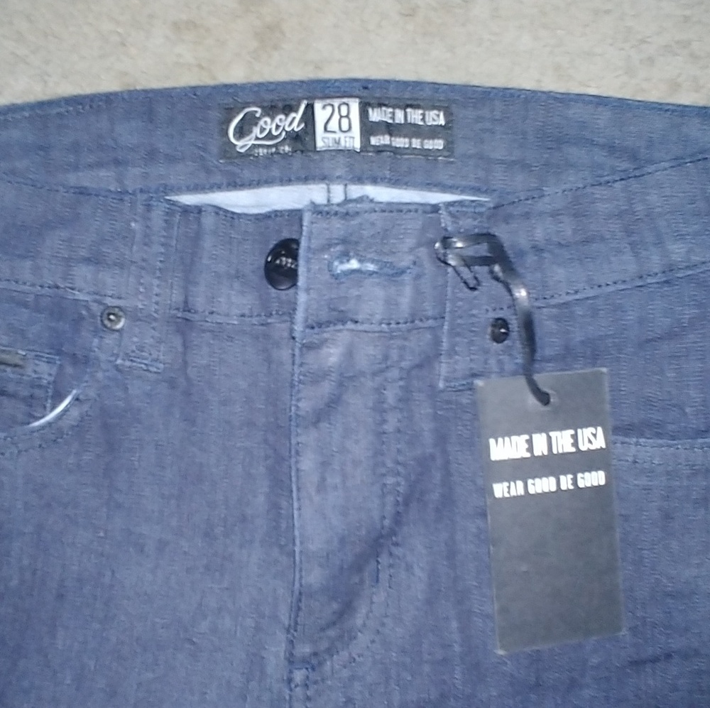 Jeans size 28